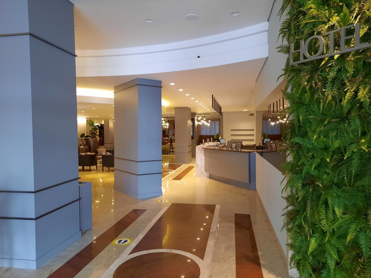 Hotel Metropole 마링가 외부 사진