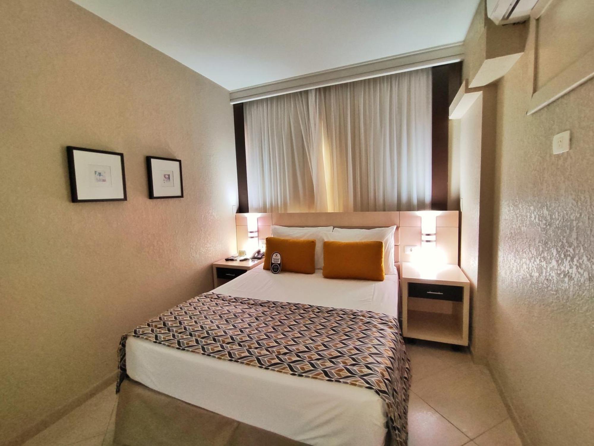 Hotel Metropole 마링가 외부 사진