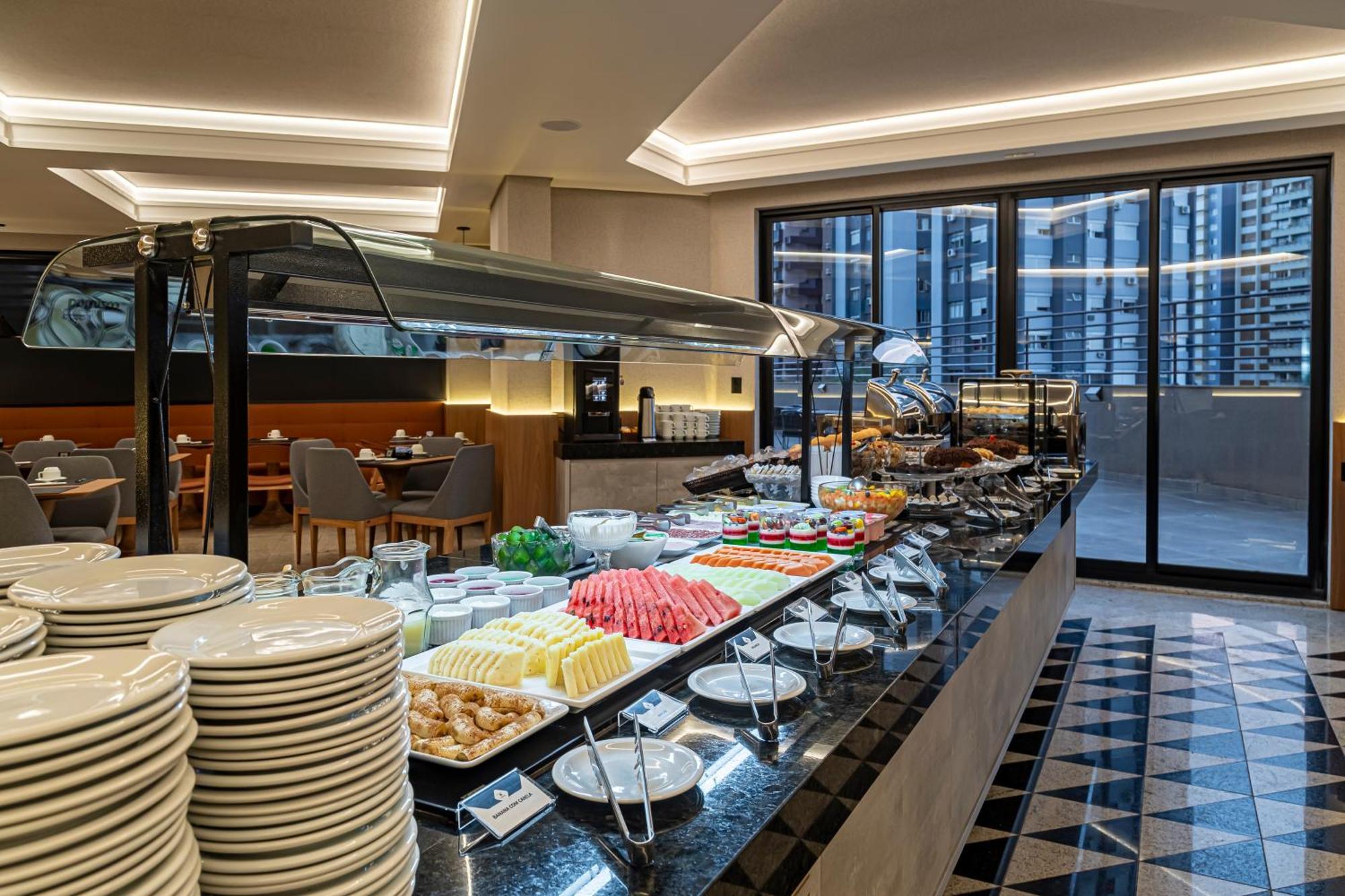 Hotel Metropole 마링가 외부 사진